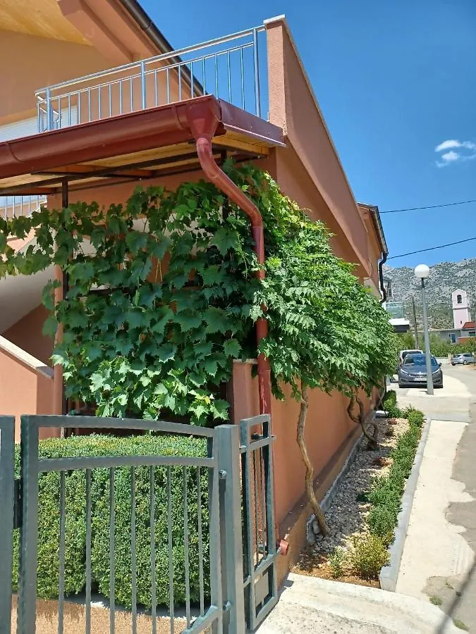 Apartments By The Sea Seline, Paklenica - 13295 Croatia